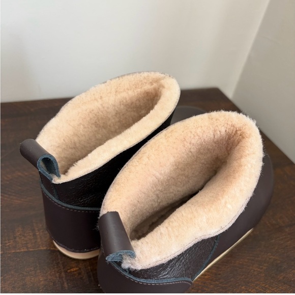 No. 6 Low Shearling Clog Boot Java Dark Brown - Picture 14 of 16